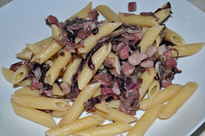 pennette alle cipolle e pancetta