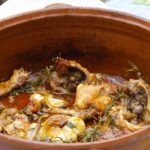 Un piatto tipico della cucina mediterranea: il coniglio all’ischitana